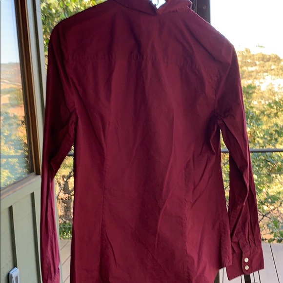 J Crew Dress Shirt Women’s Med Burgundy - Picture 4 of 4